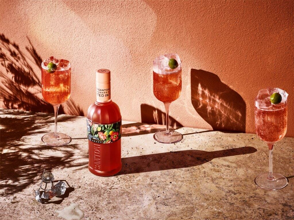 bottiglia di amaro Santoni